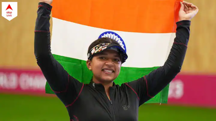 “Gold Glory: Sift Kaur Samra’s Victory in 50m Rifle 3 Positions”